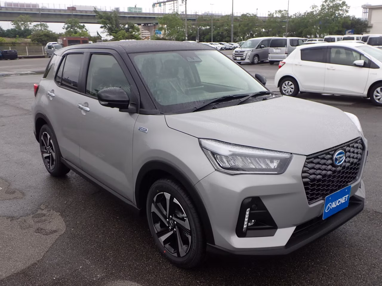 DAIHATSU ROCKY
