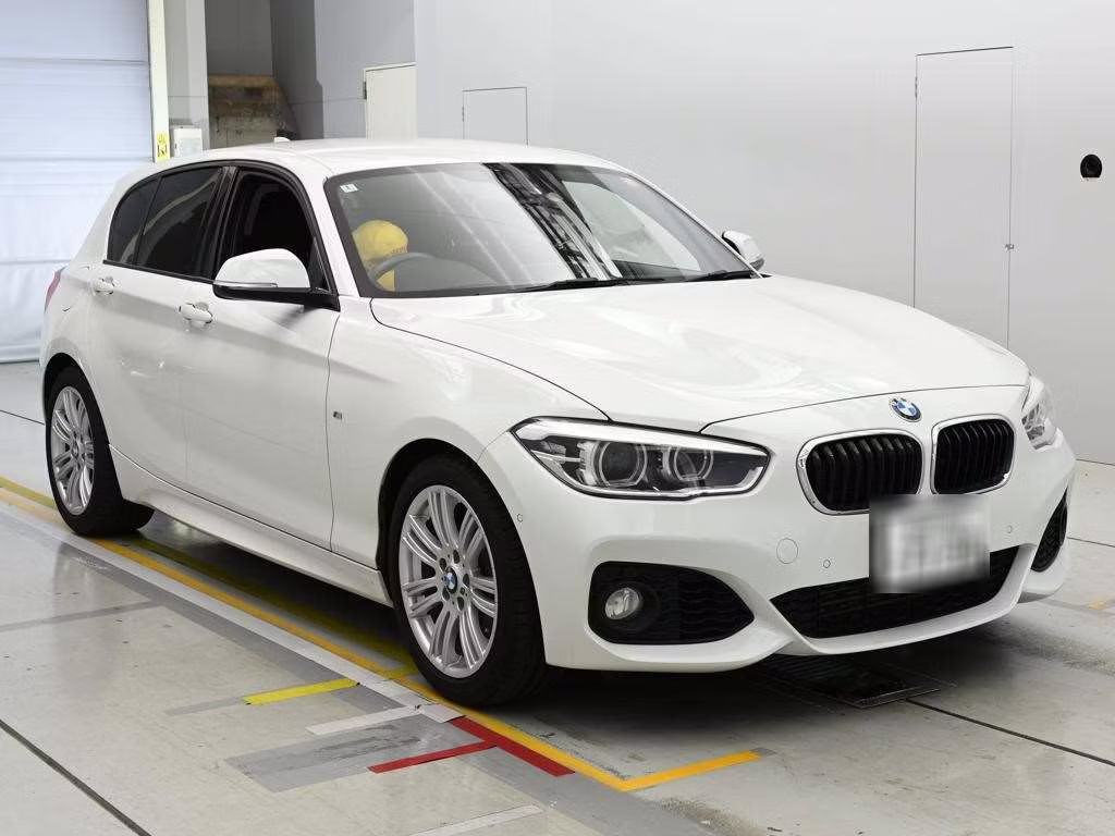 BMW 1-SERIES