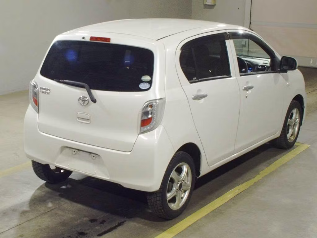 TOYOTA PIXIS EPOCH