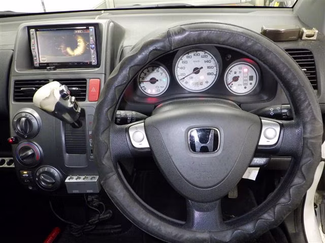 HONDA MOBILIO SPIKE