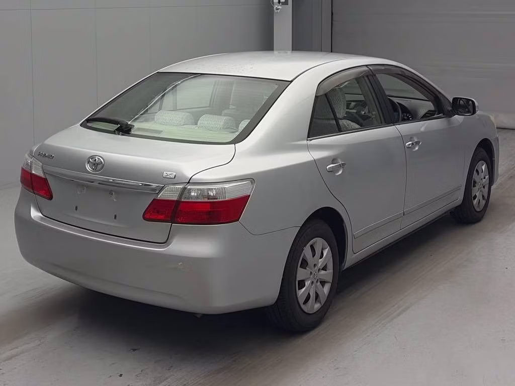 TOYOTA PREMIO