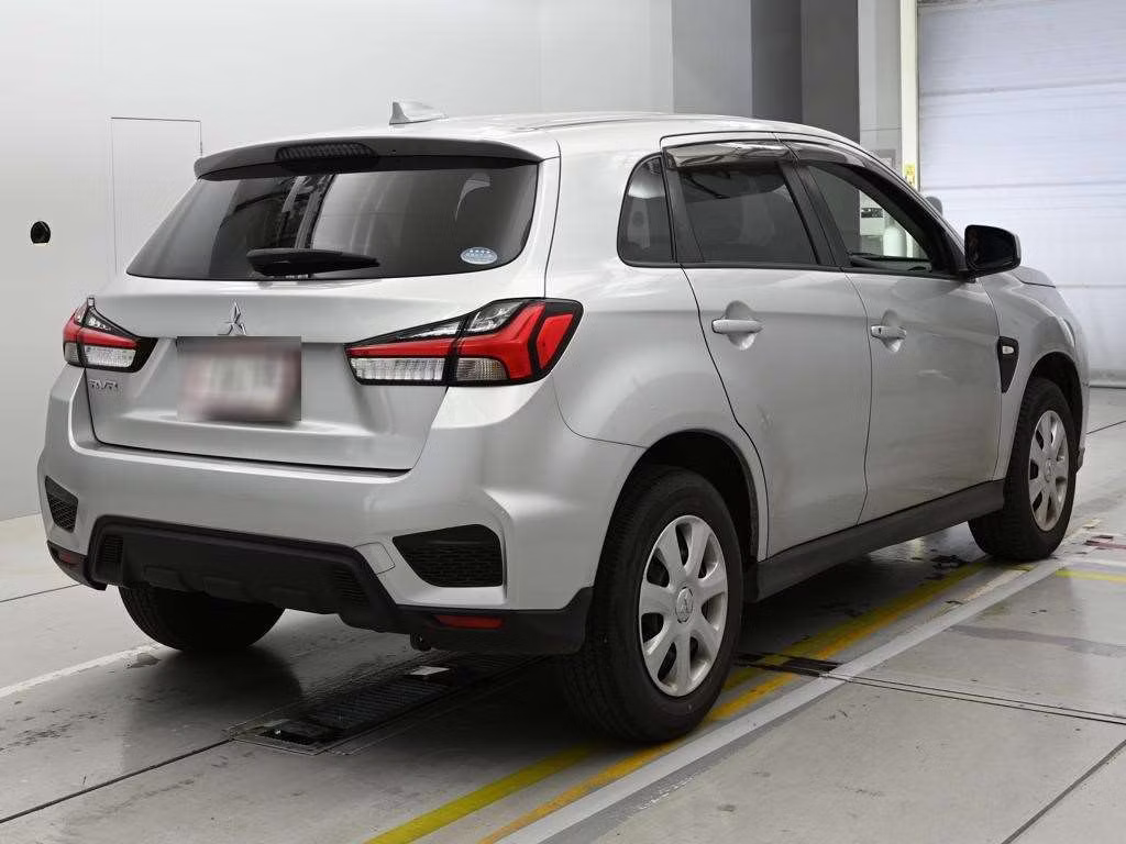 MITSUBISHI RVR