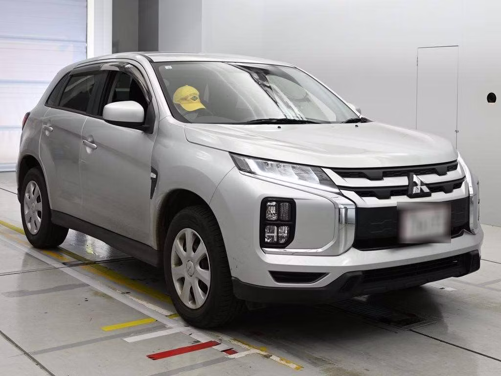 MITSUBISHI RVR