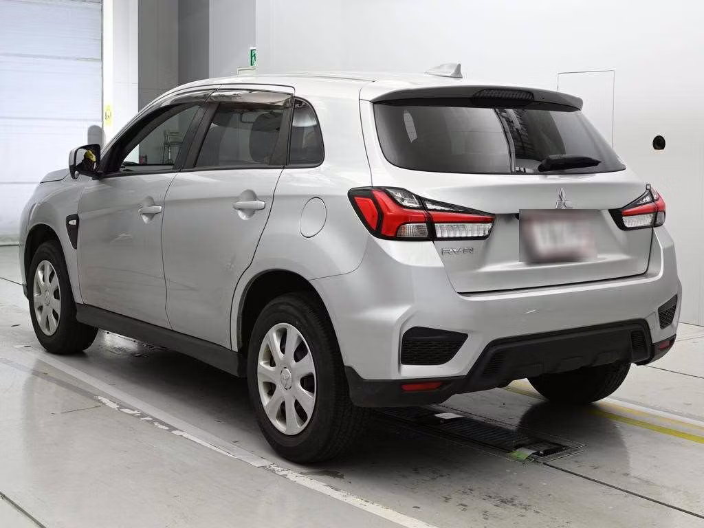 MITSUBISHI RVR