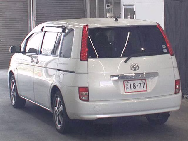TOYOTA ISIS