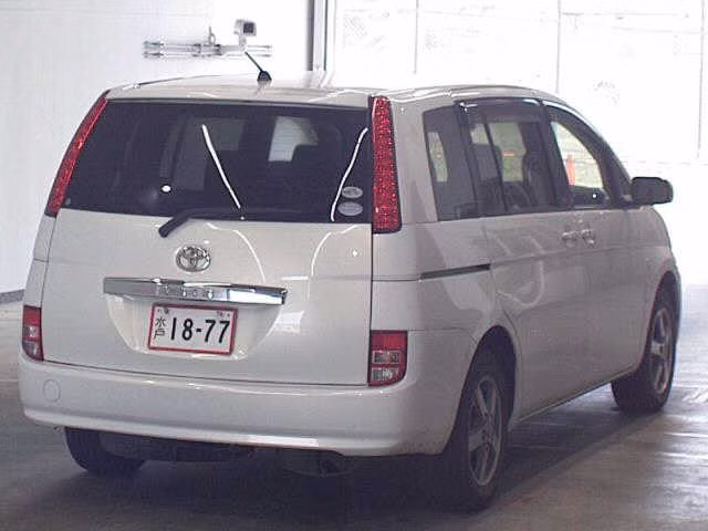 TOYOTA ISIS