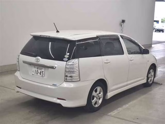 TOYOTA WISH