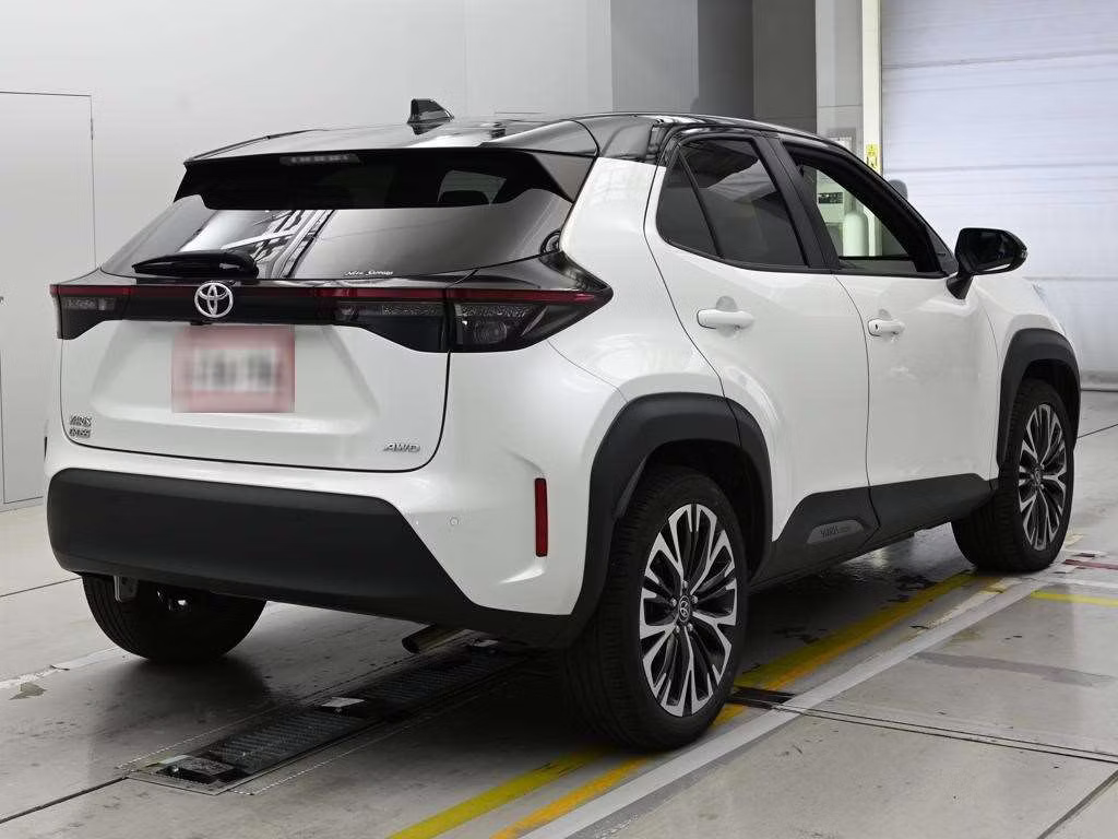 TOYOTA YARIS CROSS