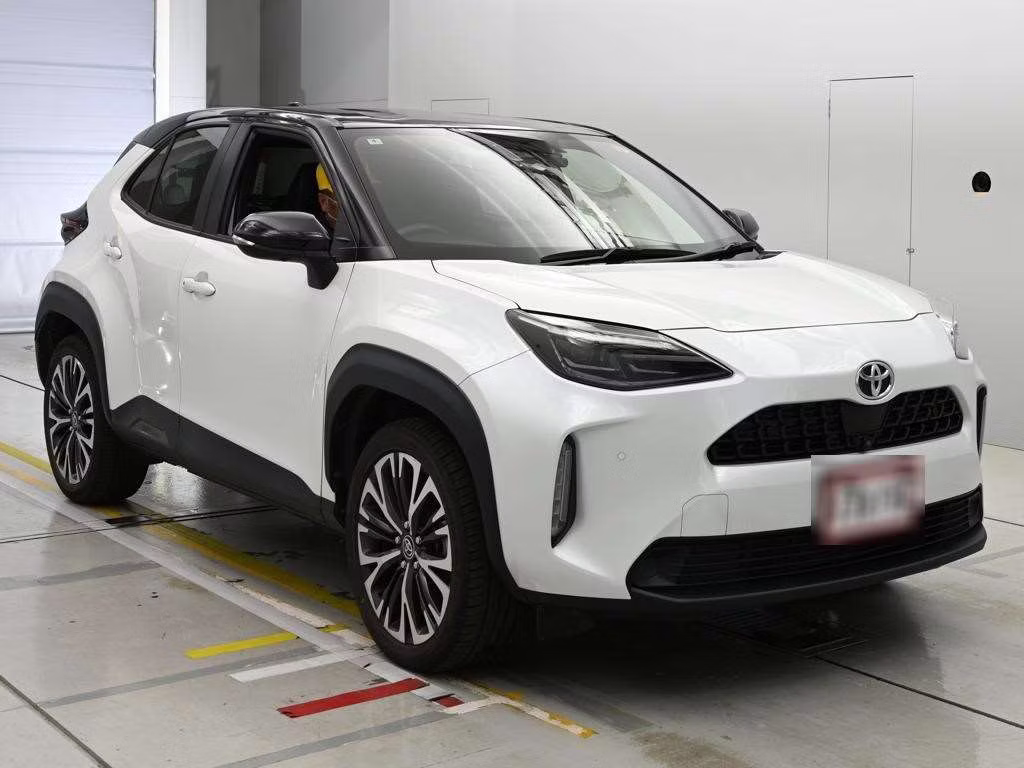 TOYOTA YARIS CROSS