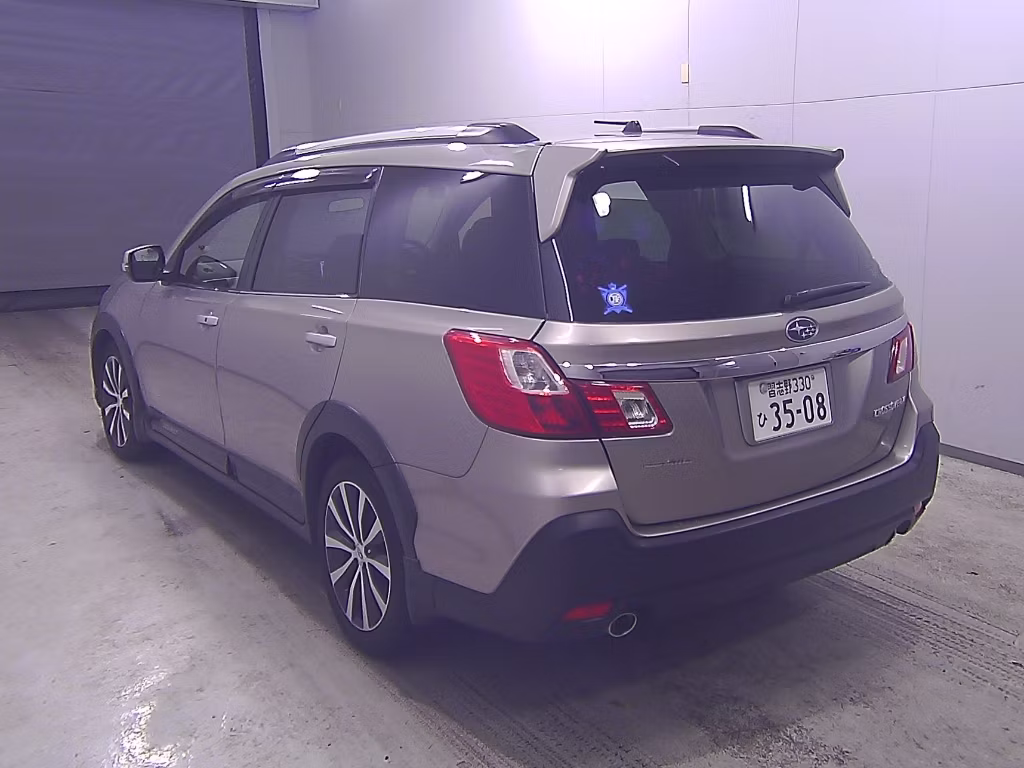 SUBARU EXIGA CROSSOVER 7