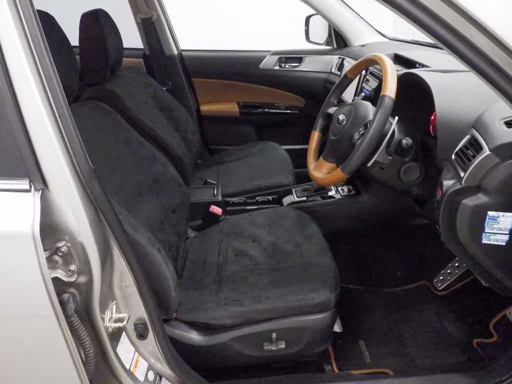 SUBARU EXIGA CROSSOVER 7