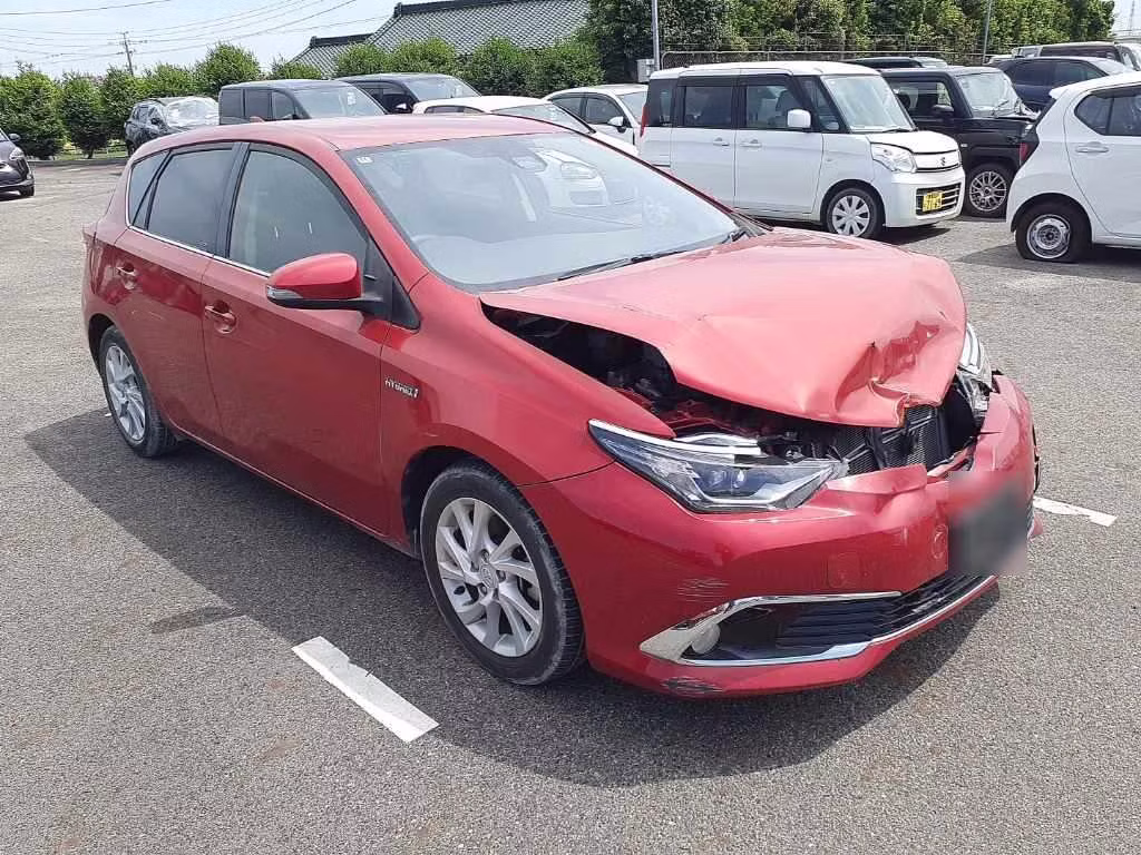 TOYOTA AURIS