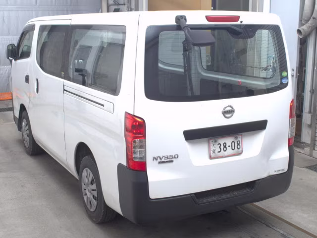 NISSAN NV350 CARAVAN