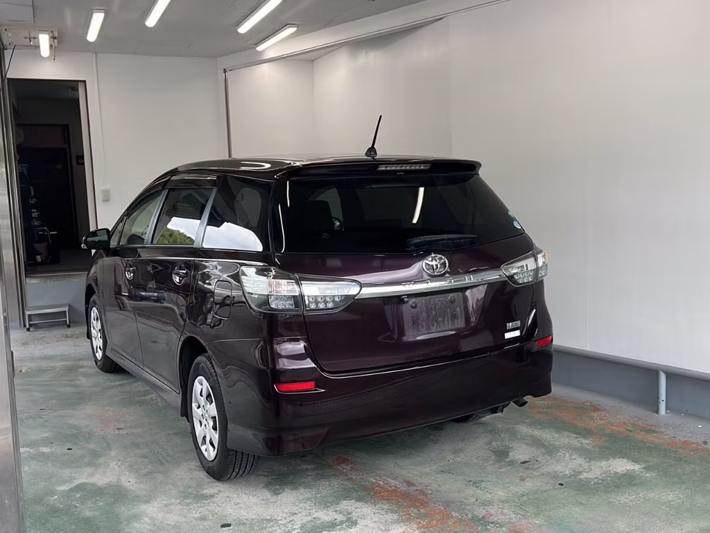 TOYOTA WISH