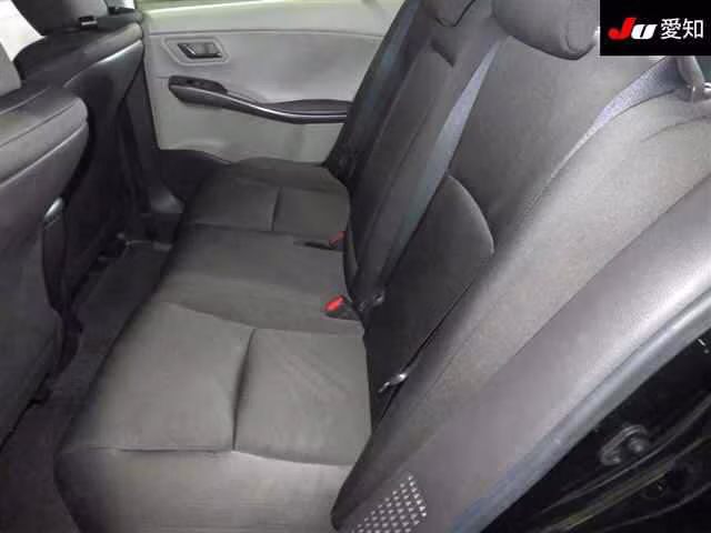 TOYOTA SAI