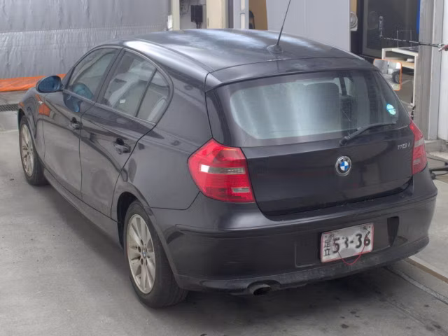 BMW 1-SERIES