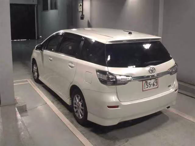 TOYOTA WISH
