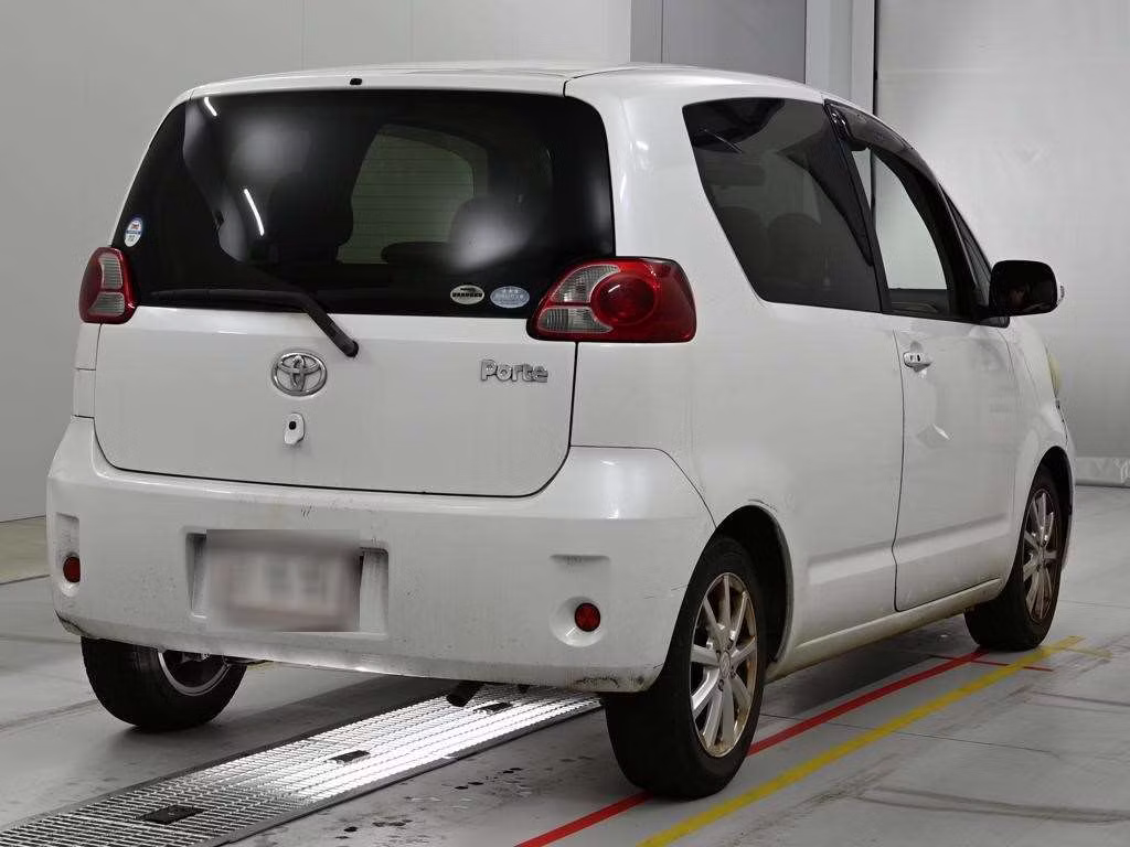 TOYOTA PORTE
