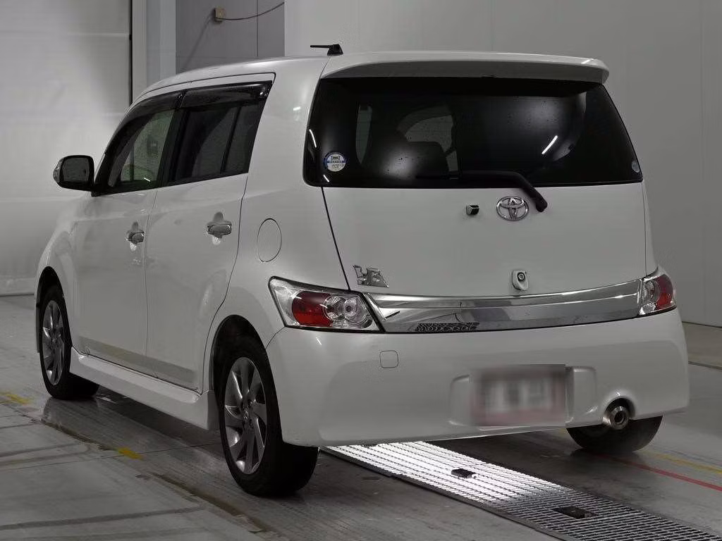 TOYOTA BB