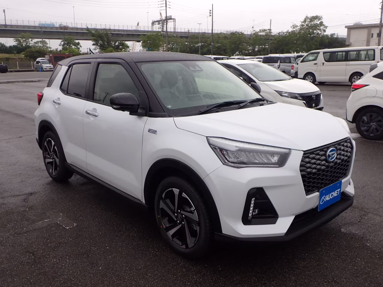 DAIHATSU ROCKY