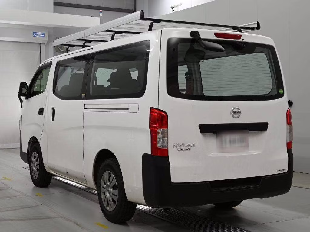 NISSAN NV350 CARAVAN