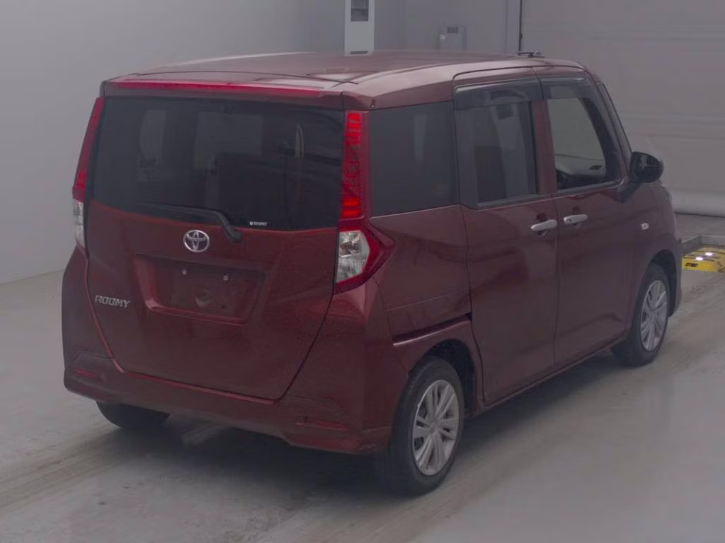 TOYOTA ROOMY