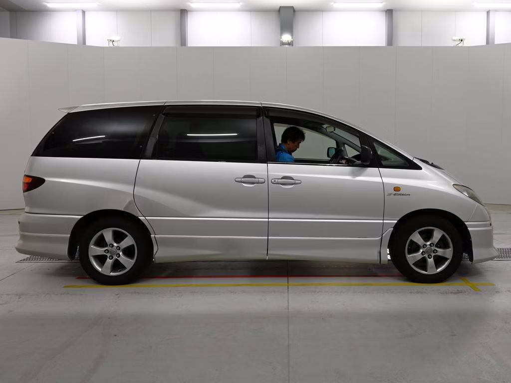 TOYOTA ESTIMA