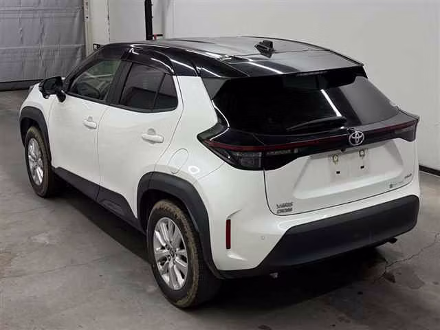 TOYOTA YARIS CROSS
