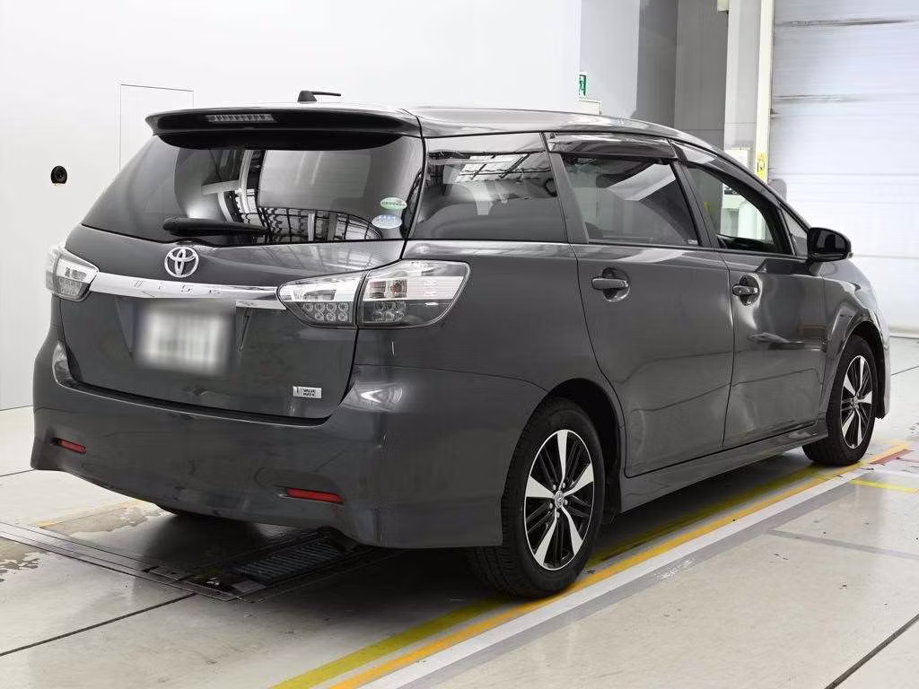 TOYOTA WISH
