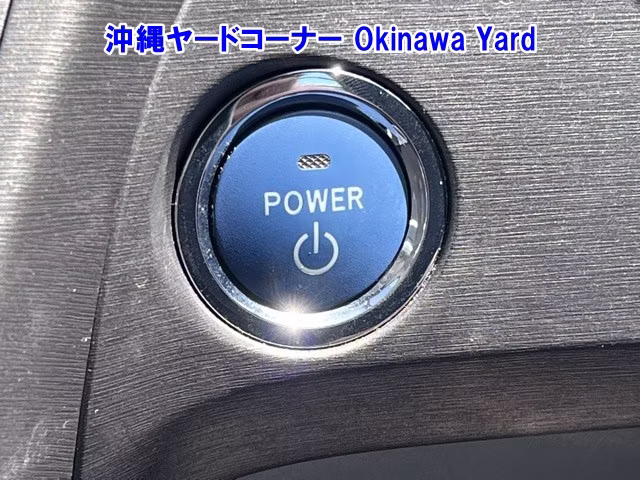 TOYOTA PRIUS PHV