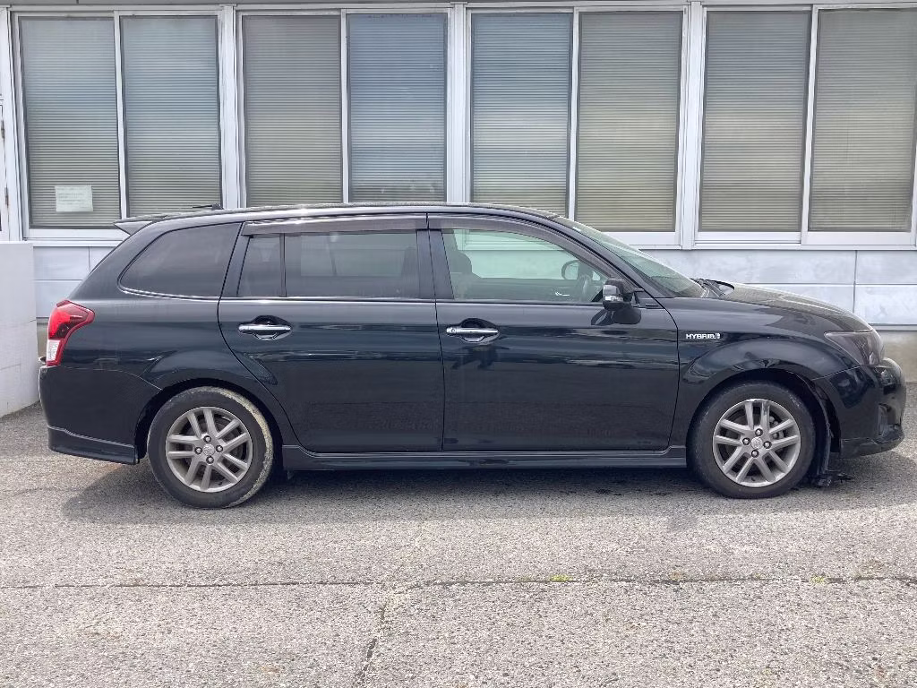 TOYOTA COROLLA FIELDER