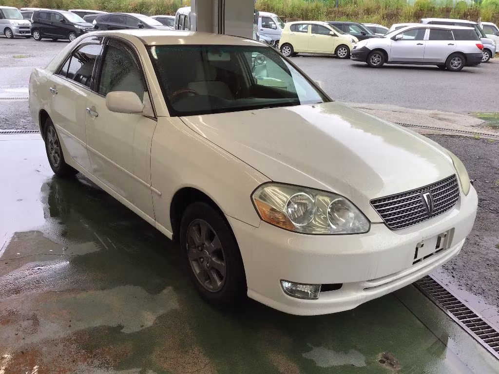 TOYOTA MARK II