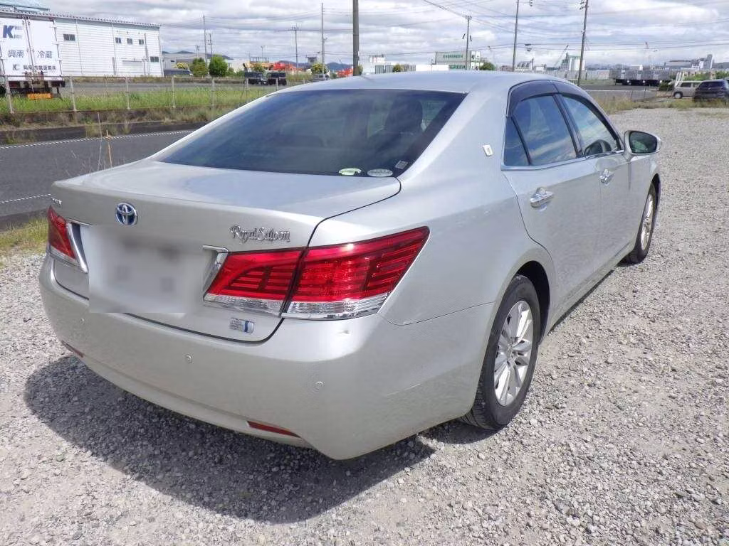 TOYOTA CROWN