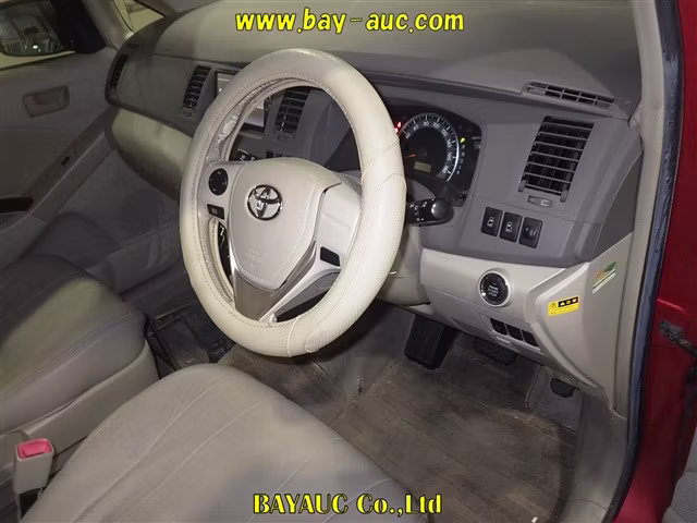 TOYOTA ISIS