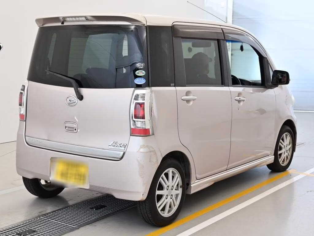 DAIHATSU TANTO EXE
