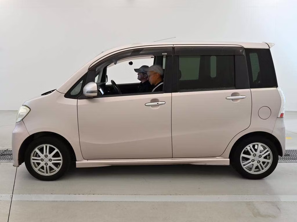 DAIHATSU TANTO EXE