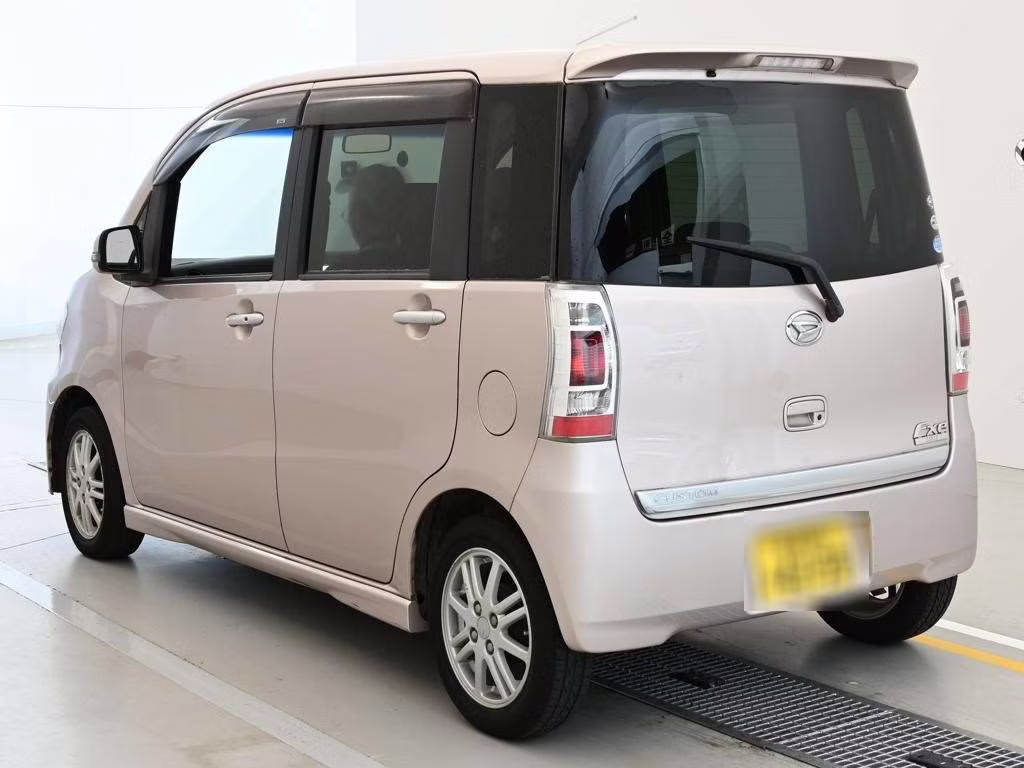 DAIHATSU TANTO EXE