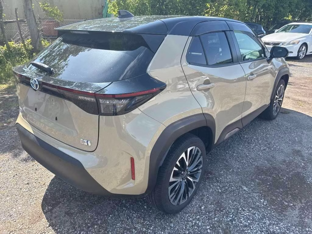 TOYOTA YARIS CROSS