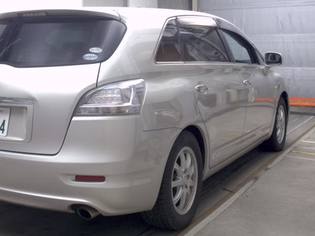TOYOTA MARK X ZIO