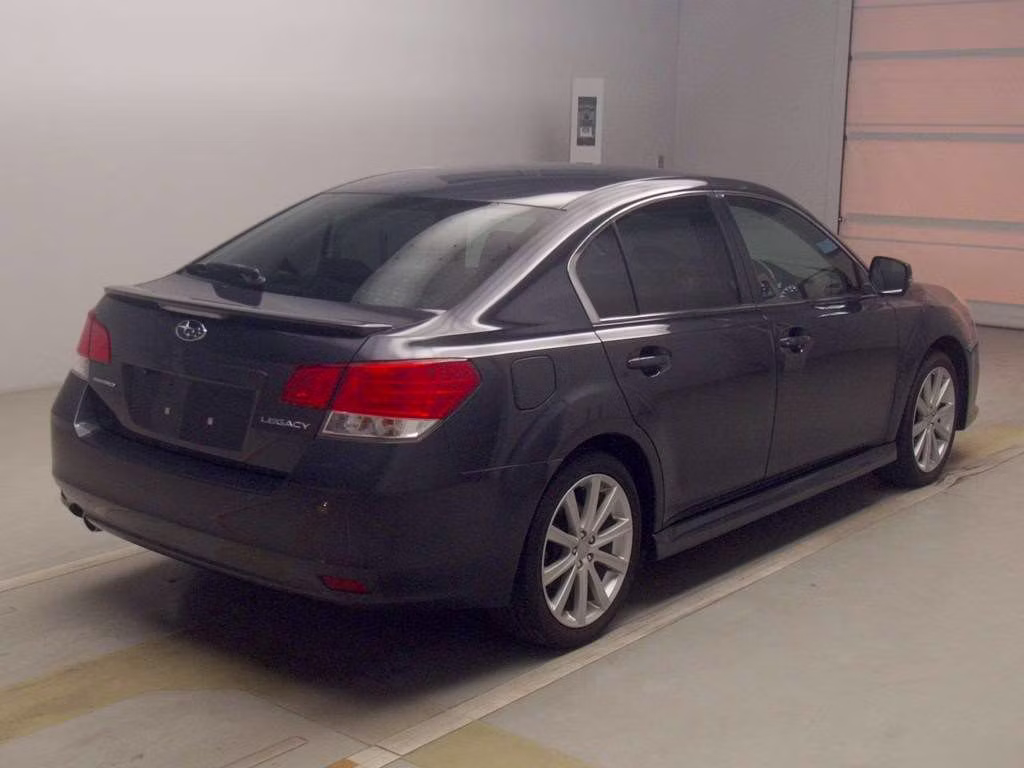 SUBARU LEGACY B4