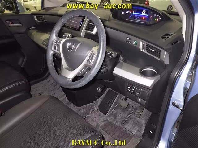 HONDA FREED