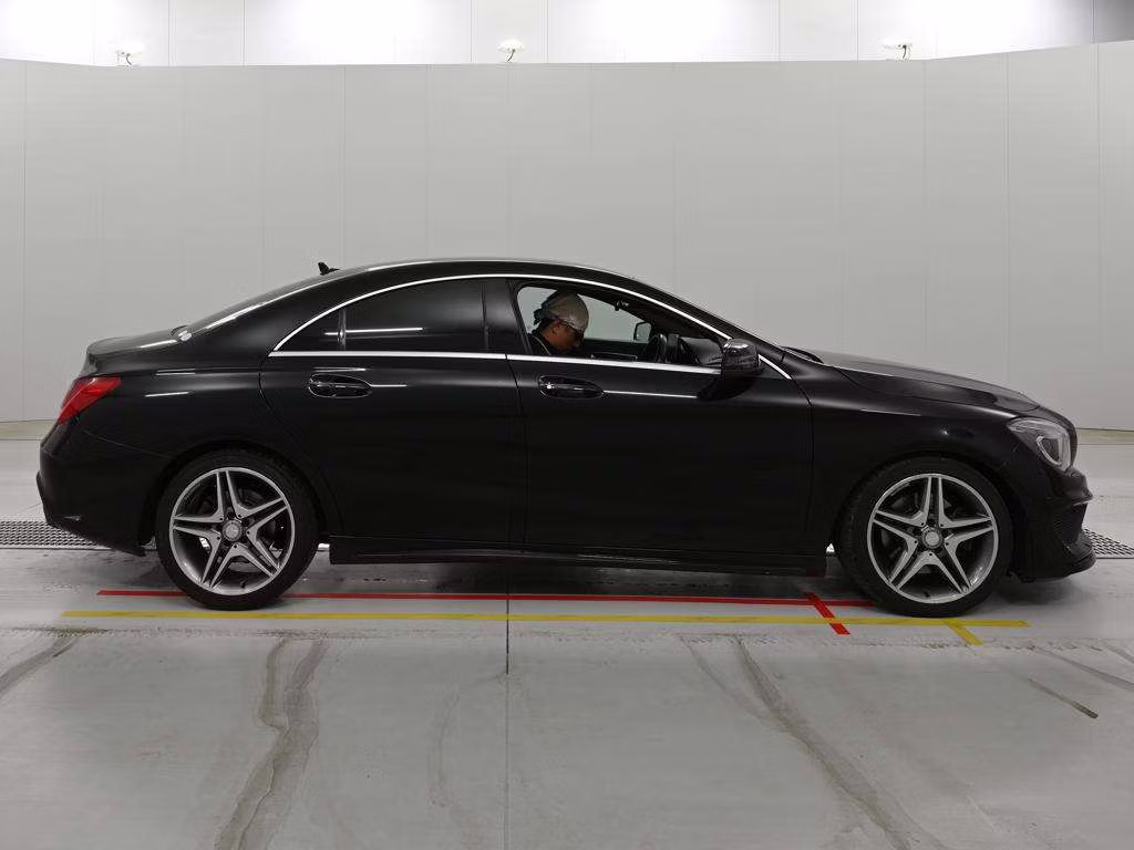 MERCEDES-BENZ CLA-CLASS