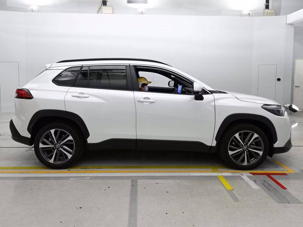 TOYOTA COROLLA CROSS