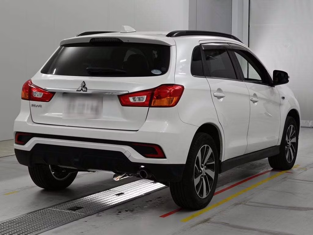 MITSUBISHI RVR