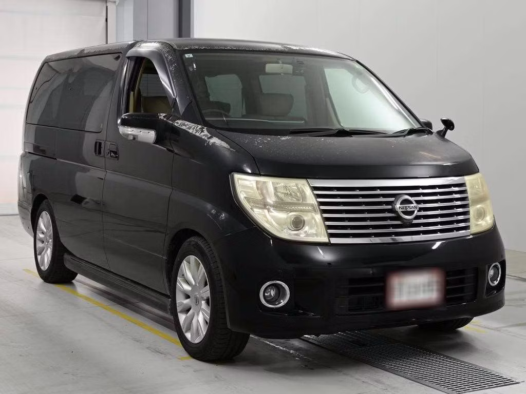 NISSAN ELGRAND