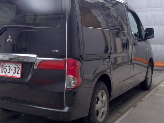 MITSUBISHI DELICA D:3