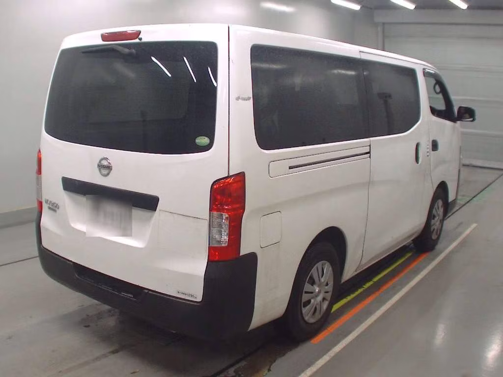 NISSAN NV350 CARAVAN