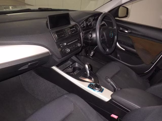 BMW 1-SERIES