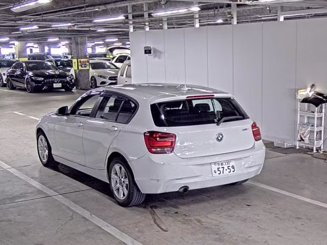 BMW 1-SERIES