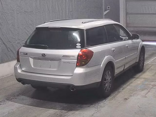 SUBARU OUTBACK